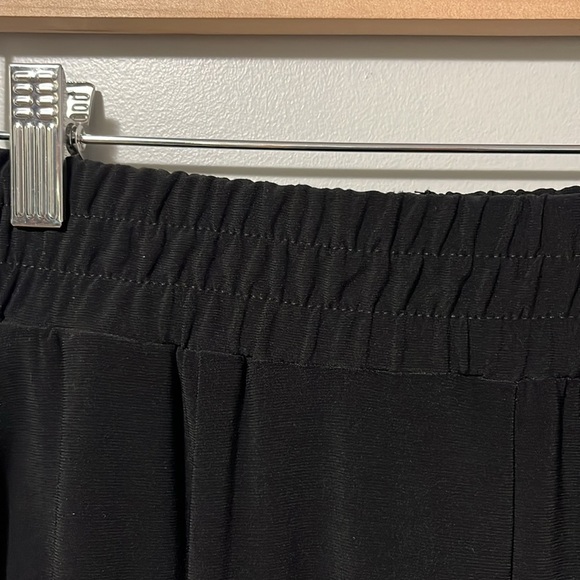 Joseph Ribkoff Heavy Knit Pull On Slim Fit Rolled Cuff Crop Pants - Picture 8 of 9